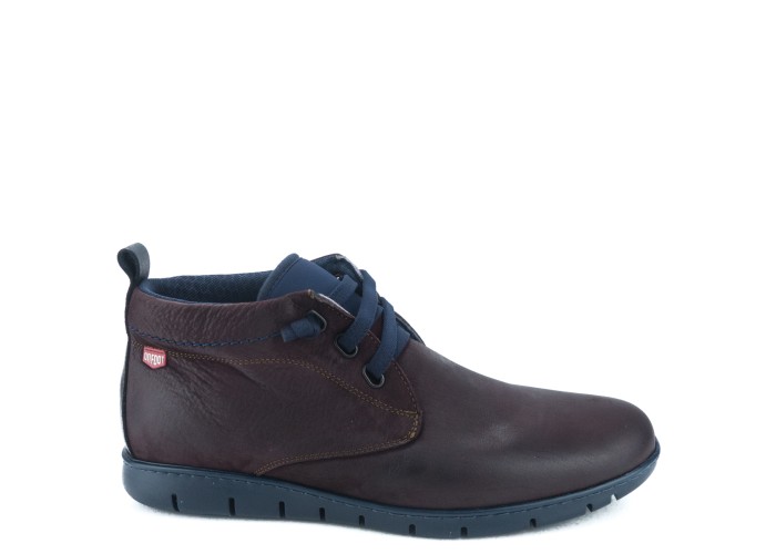 ON FOOT 8552  BURDEOS