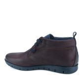 ON FOOT 8552  BURDEOS